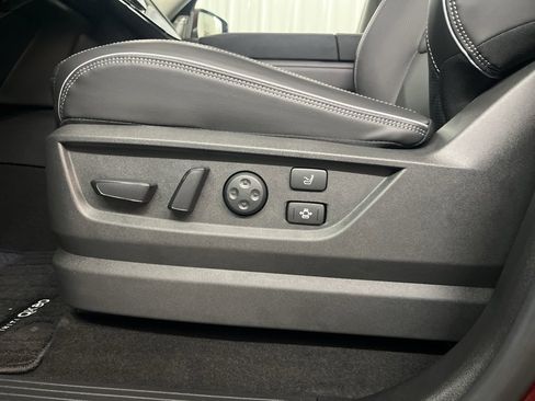 Certified 2025 INFINITI QX80 Sensory image 10