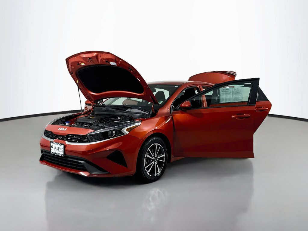 Used 2022 Kia Forte LXS FWD image 15
