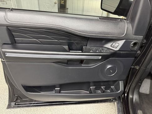 Used 2019 Ford Expedition Max Platinum image 24