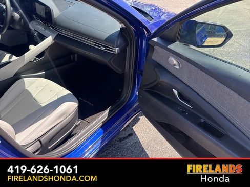 Used 2023 Hyundai Elantra Limited FWD image 36