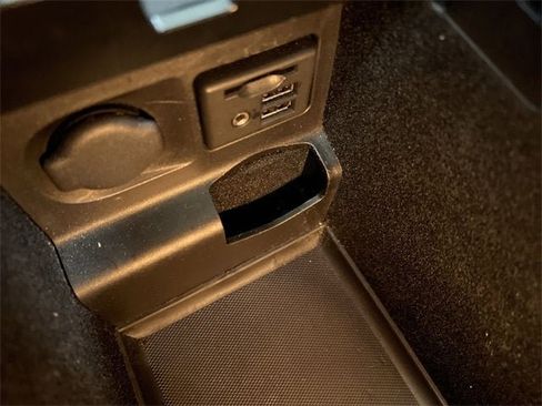 Certified 2015 Cadillac XTS Premium w/ Driver Assist Package image 36