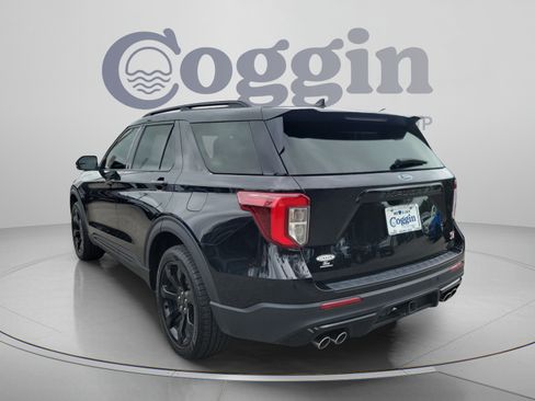 Used 2023 Ford Explorer ST w/ Equipment Group 401A AWD/4WD image 2