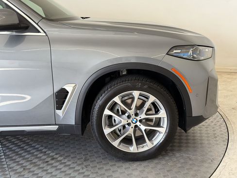 Used 2026 BMW X5 xDrive40i AWD/4WD image 13