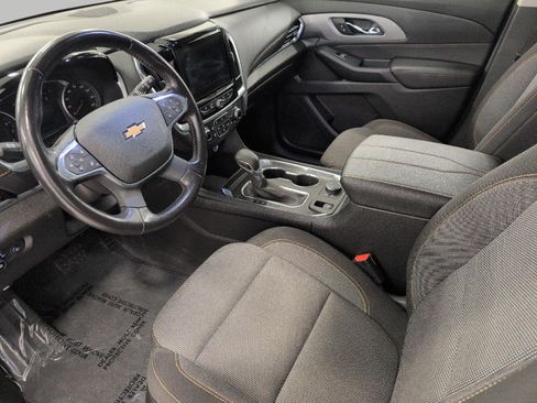 Used 2021 Chevrolet Traverse LT w/ LPO, Floor Liner Package AWD/4WD image 9