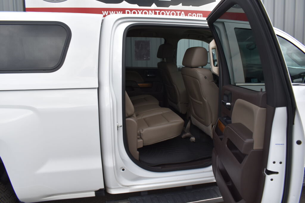 Used 2015 Chevrolet Silverado 2500 LTZ w/ Duramax Plus Package AWD/4WD image 23