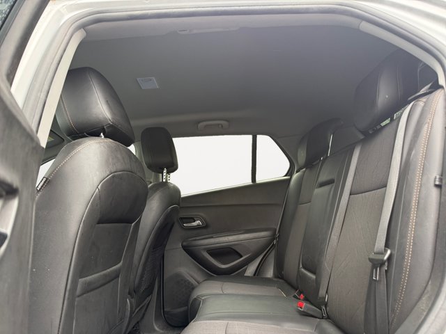 Used 2020 Chevrolet Trax LT w/ LT Convenience Package AWD/4WD image 12