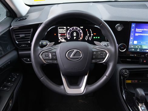 Used 2022 Lexus NX 250 FWD image 18