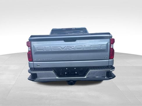 Used 2023 Chevrolet Silverado 1500 LT AWD/4WD image 4