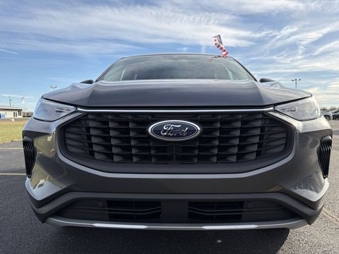New 2026 Ford Escape Active w/ Active Premium Tech Pack image 3