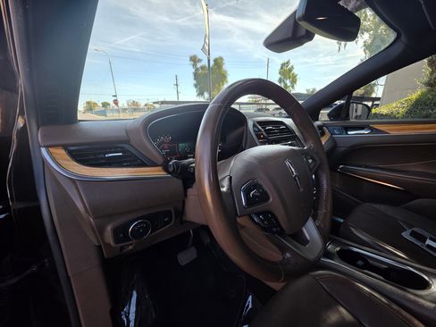 Used 2016 Lincoln MKC Reserve image 12