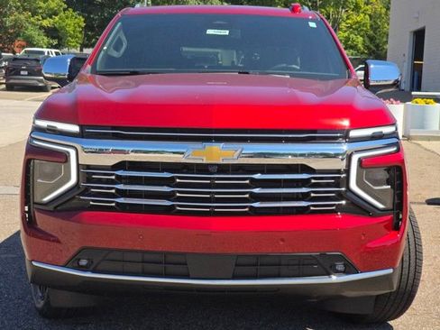New 2025 Chevrolet Suburban Premier image 20