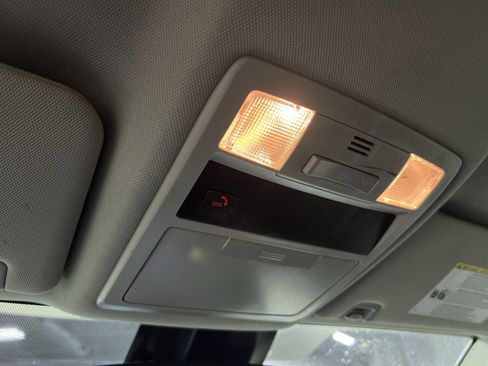 Used 2023 Toyota Tacoma SR image 31