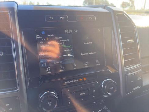 Used 2018 Ford F150 XLT w/ Equipment Group 302A Luxury image 11