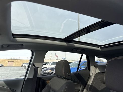 Certified 2020 GMC Terrain SLE w/ Driver Convenience Package image 18