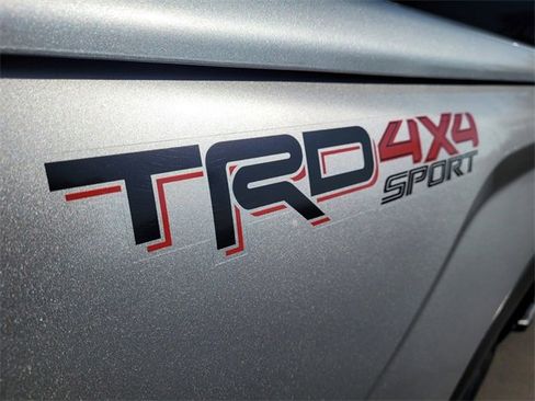 Used 2025 Toyota Tundra Limited image 29