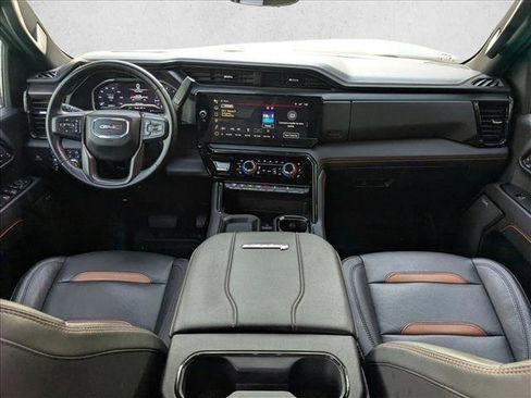 Used 2024 GMC Sierra 2500 AT4 w/ AT4 Premium Plus Package image 16