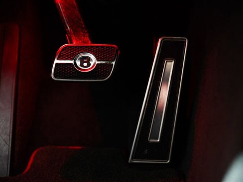 Used 2020 Bentley Continental GT image 39