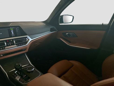 Used 2020 BMW 330i xDrive Sedan w/ Premium Package AWD/4WD image 24