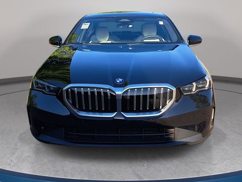 New 2027 BMW 530i xDrive AWD/4WD image 2