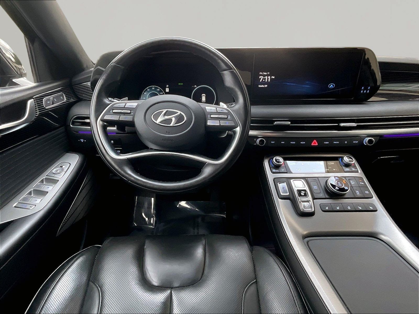 Certified 2024 Hyundai Palisade Calligraphy AWD/4WD image 8