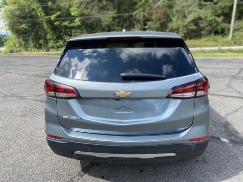 Used 2023 Chevrolet Equinox LT w/ Driver Convenience Package image 3