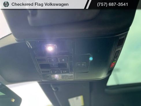 Used 2023 Volkswagen Tiguan SE R-Line FWD image 18