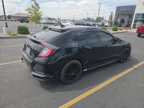 Used 2018 Honda Civic Sport image 7