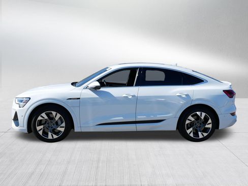 Used 2021 Audi e-tron Premium Plus w/ Premium Plus Package AWD/4WD image 4