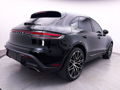 Used 2023 Porsche Macan Turbo image 16