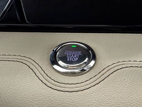Used 2021 Lincoln Navigator Reserve w/ Luxury Package AWD/4WD image 22