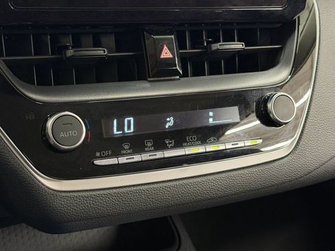 Used 2024 Toyota Corolla LE FWD image 15