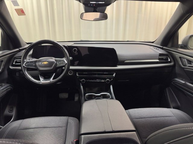 Used 2024 Chevrolet Traverse LT FWD image 17