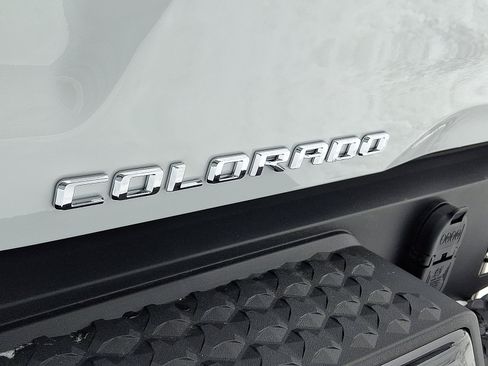 New 2026 Chevrolet Colorado ZR2 w/ Technology Package image 22