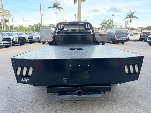 Used 2019 Ford F550 4x4 Crew Cab image 4