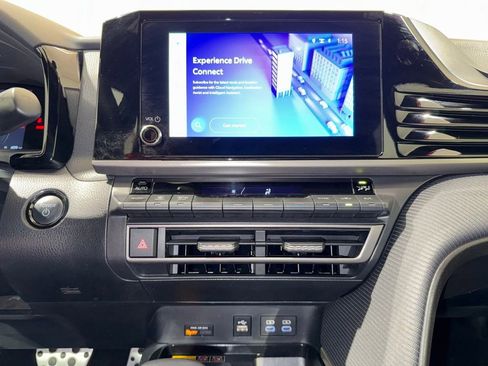 Certified 2025 Toyota Camry SE FWD image 23