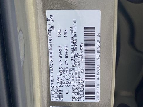 Used 2025 Toyota Tacoma TRD Sport image 35