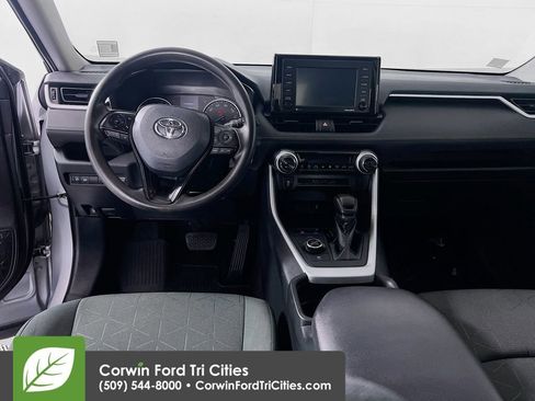 Used 2021 Toyota RAV4 XLE image 26