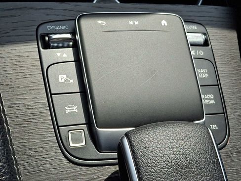 Used 2025 Mercedes-Benz GLE 450e 4MATIC image 20