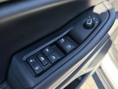 Used 2023 Jeep Grand Cherokee L Laredo AWD/4WD image 20
