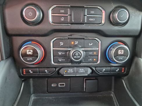Used 2021 Chevrolet Tahoe RST RWD image 18