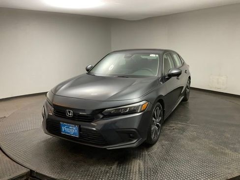 Certified 2024 Honda Civic EX image 3