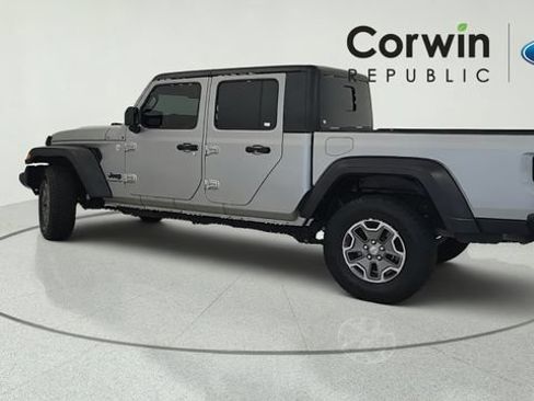 Used 2020 Jeep Gladiator Sport w/ Quick Order Package 24S AWD/4WD image 3