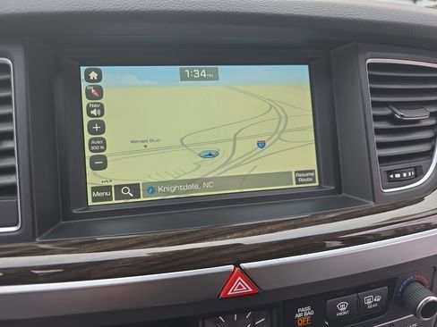 Used 2017 Genesis G80 3.8 image 20