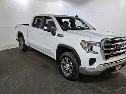 Used 2021 GMC Sierra 1500 SLE w/ Max Trailering Package