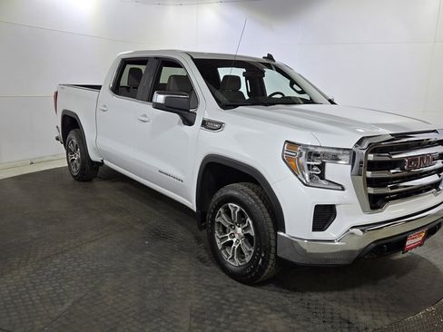 Used 2021 GMC Sierra 1500 SLE w/ Max Trailering Package image 1