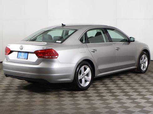 Used 2013 Volkswagen Passat 2.5 SE image 7