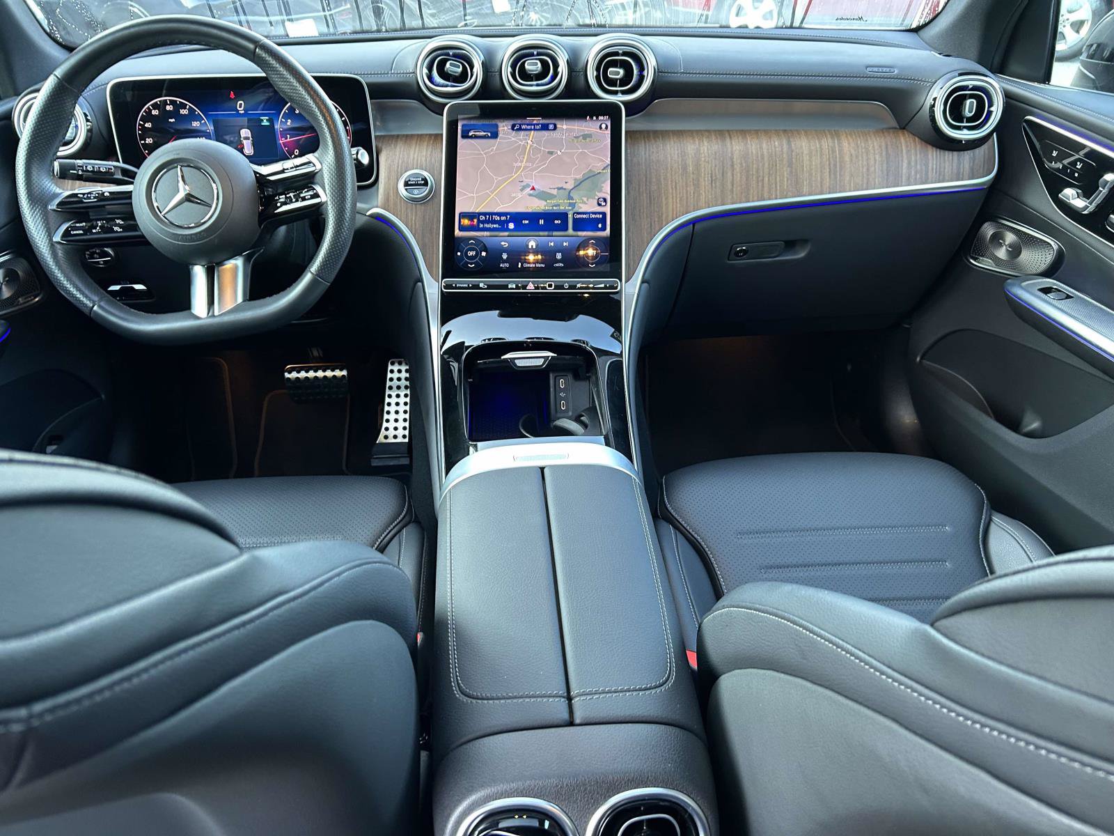 Certified 2025 Mercedes-Benz GLC 300 image 27
