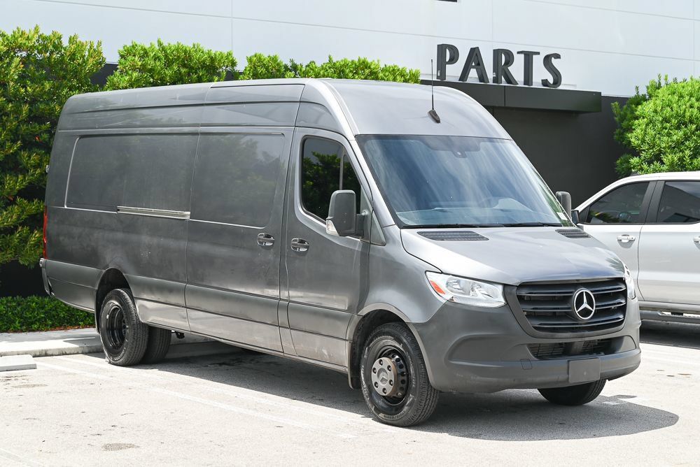 Used 2021 Mercedes-Benz Sprinter 3500 w/ Suspension Seating Package image 3