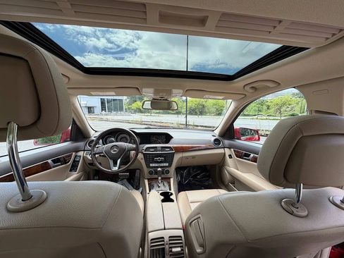 Used 2013 Mercedes-Benz C 300 4MATIC Sedan image 44