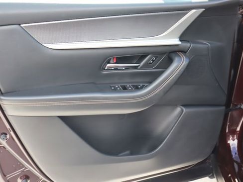 Used 2024 MAZDA CX-90 3.3 Turbo w/ Premium Plus Pkg image 28